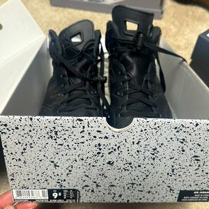 Size 9.5 AIR JORDAN 6 RETRO